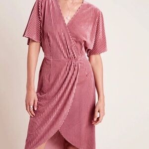 Anthropologie Dress Size XS Pink Sunday In Brooklyn Velvet Plisse V Neck New